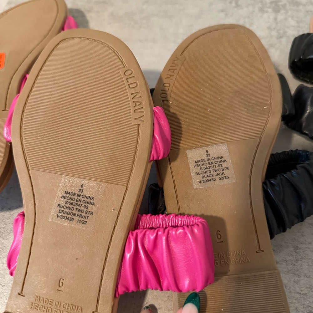 Old Navy Sandals (2 Pairs) Size 6 Women - Picture 3 of 3